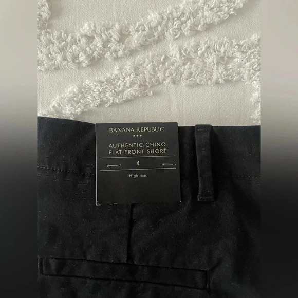 Banana Republic Flat-Front Chino Short - Picture 7 of 11